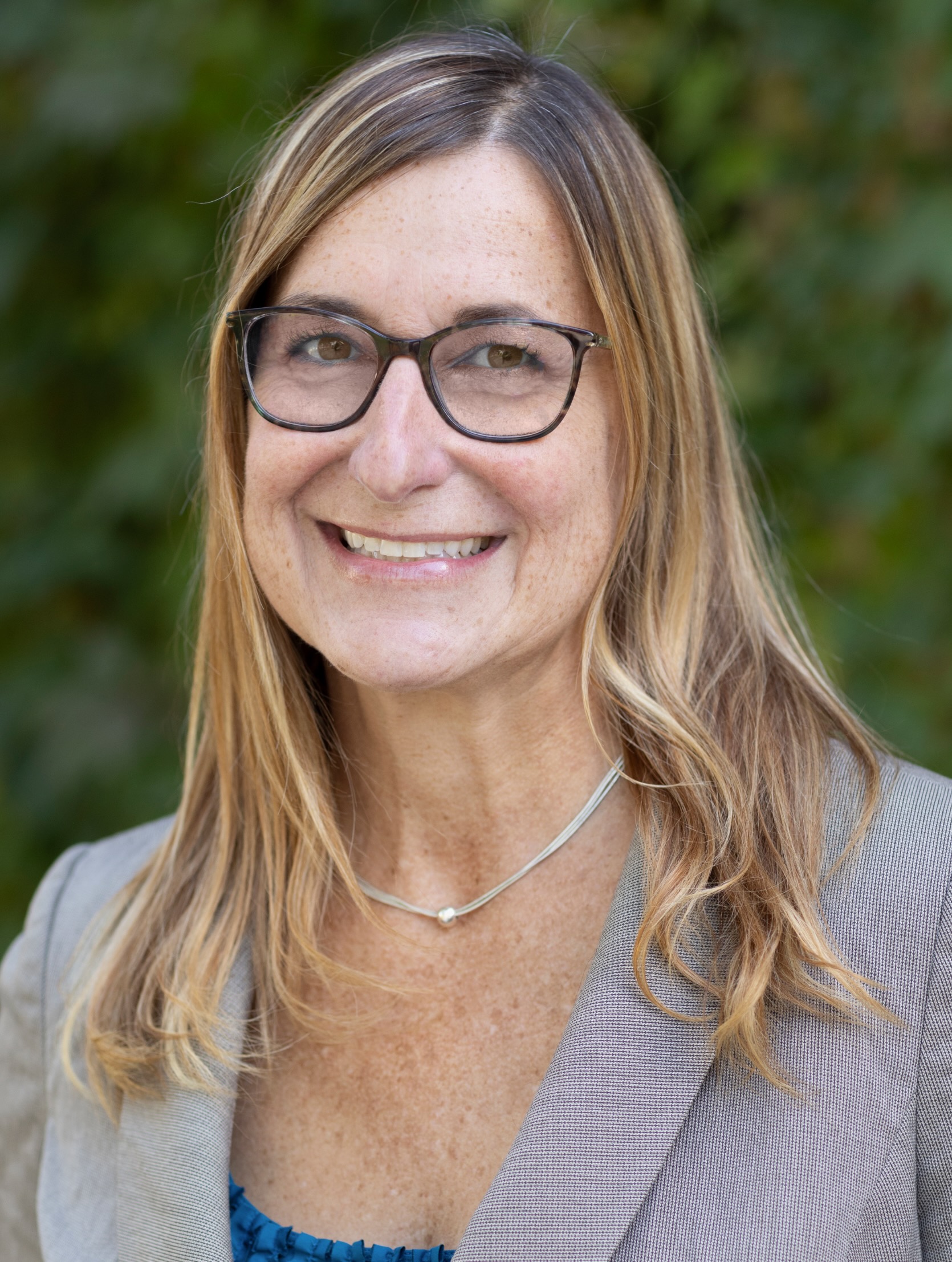 Click for High-Resolution Photo Jennie Broecker